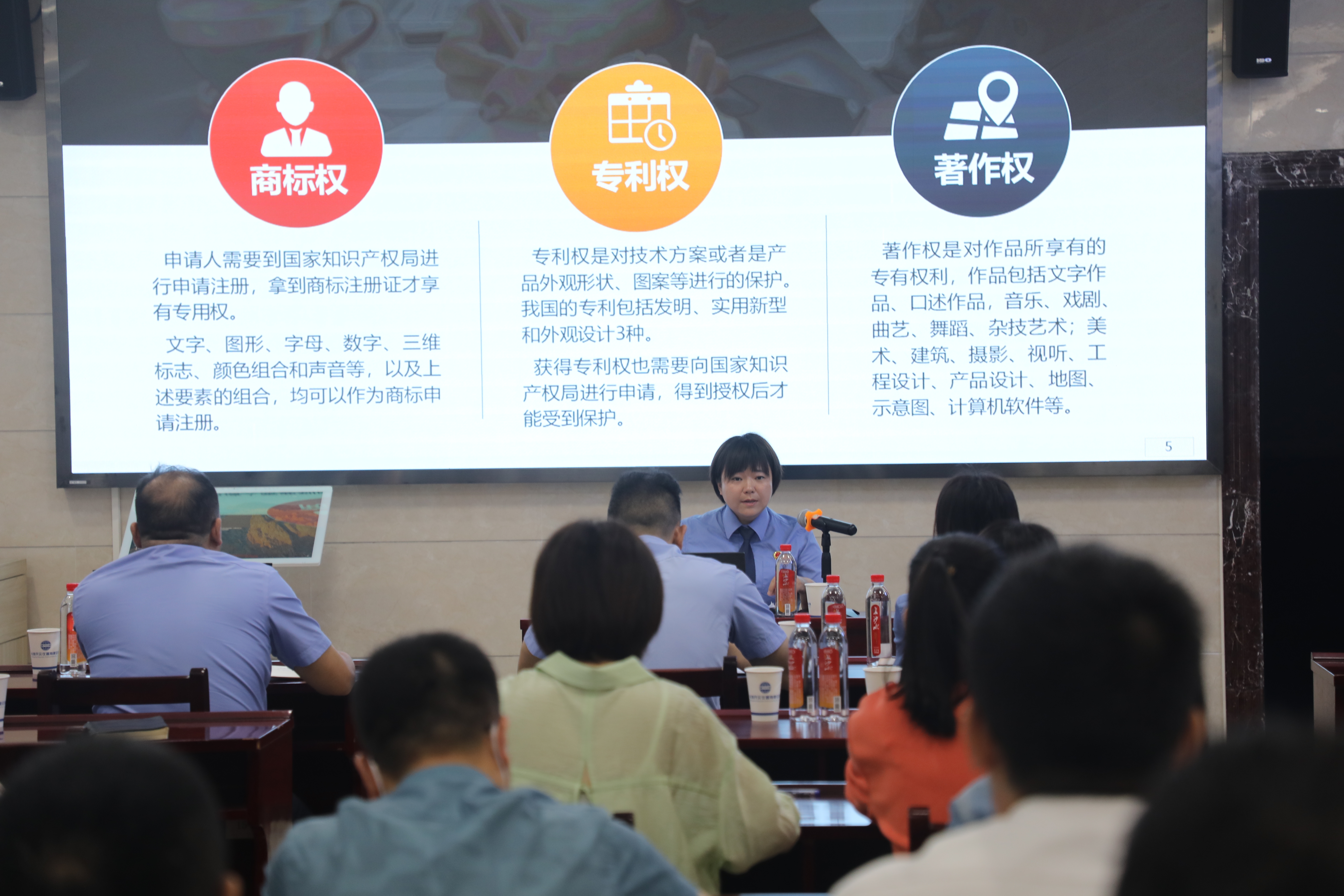 94be2f966fa8c3574a75e5cb48e5d44.jpg